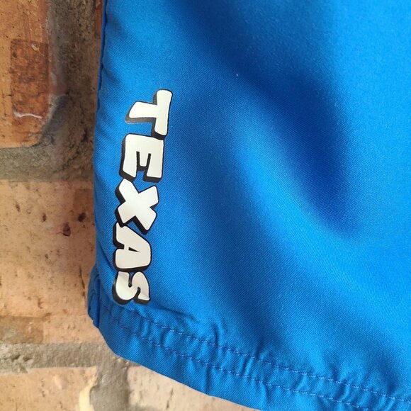 Maui & Sons Men's Texas Chill Vibes Pool Shorts Cobalt Size 2XL - Picture 12 of 13